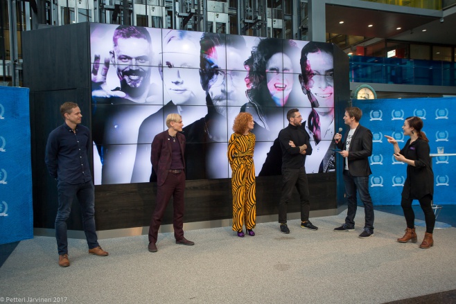 Tämän vuoden puheenaiheiksi ovat erityisesti nousseet teknologia, tulevaisuus ja digitalisaatio ja näiden mukanaan tuomat mahdollisuudet ja haasteet. Näihin teemoihin on haettu ulkopuolisten ammattipuhujien ajatuksia ja ymmärrystä. Tarinan voima on edelle Tämän vuoden puheenaiheiksi ovat erityisesti nousseet teknologia, tulevaisuus ja digitalisaatio ja näiden mukanaan tuomat mahdollisuudet ja haasteet. Näihin teemoihin on haettu ulkopuolisten ammattipuhujien ajatuksia ja ymmärrystä. Tarinan voima on edelle