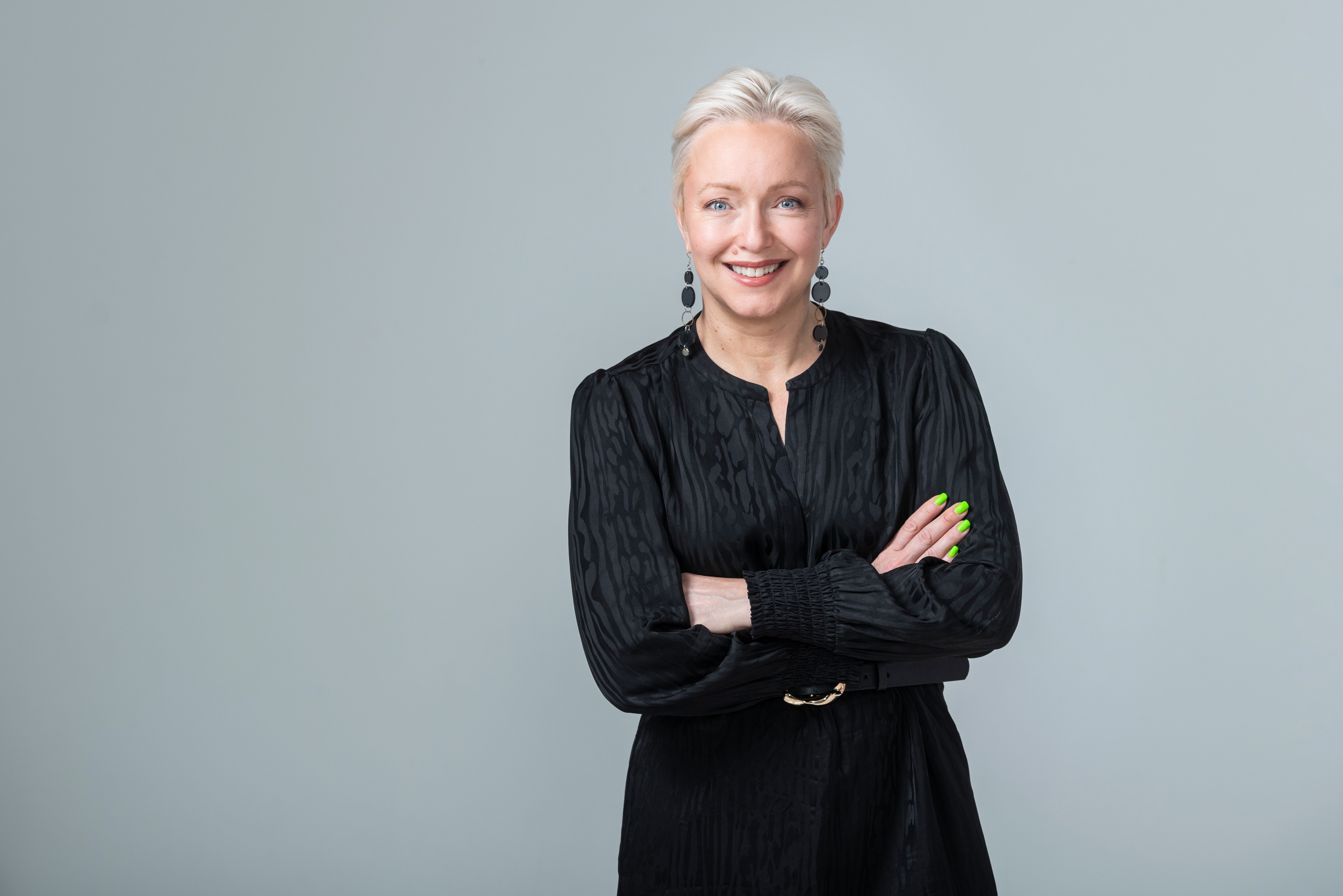 Nina Rinne - Rohkean johtamisen ja muutoskyvykkyyden suunnannäyttäjä